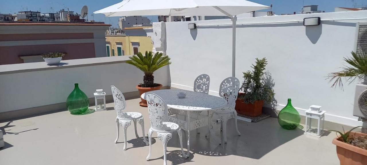 A Due Passi Temporary Apartment Трани Экстерьер фото